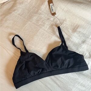SKIMS Fits Everybody Crossover Bralette